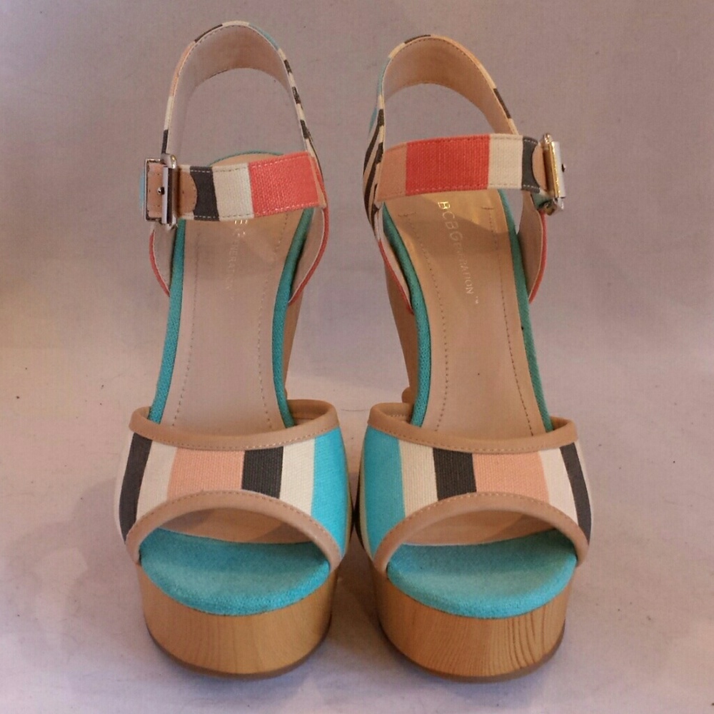 BCBGeneration  Vendi Flamingo Platform Sandal - Picture 2 of 8